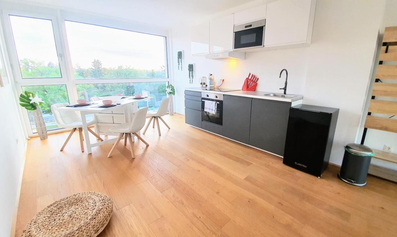 Apartament Rooftop Terrace, Free Garage Parking And Pool!
