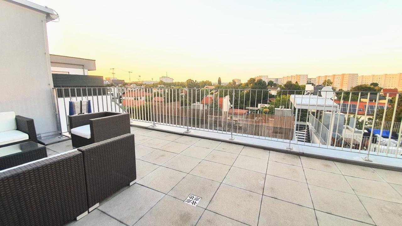 Rooftop Terrace, Free Garage Parking And Pool! Apartament Wiedeń