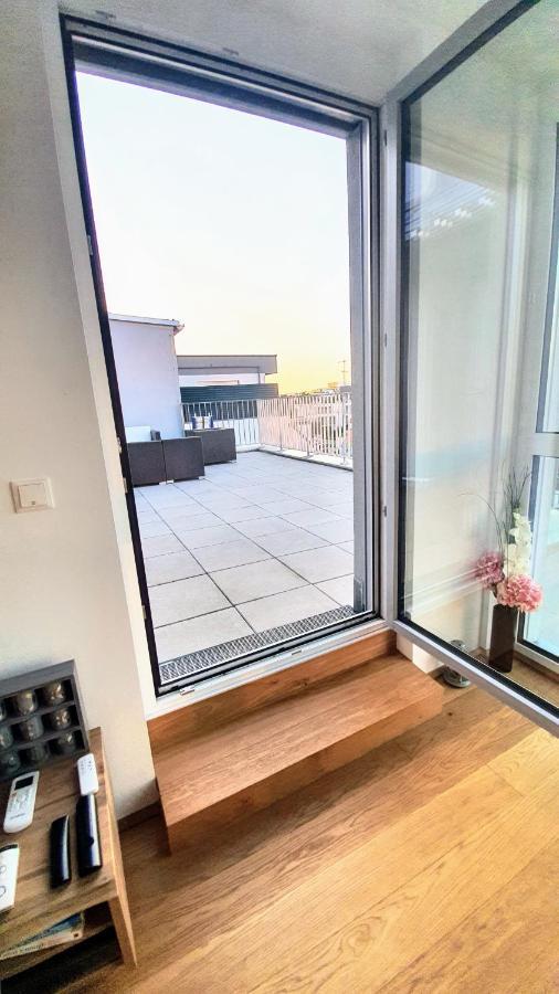 Rooftop Terrace, Free Garage Parking And Pool! Apartament Wiedeń